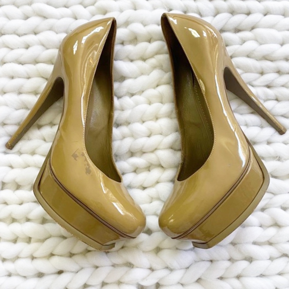 Yves Saint Laurent Patent Leather Tribtoo Pumps